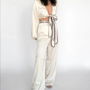 Elegant Cream Tie-Front Women's Set